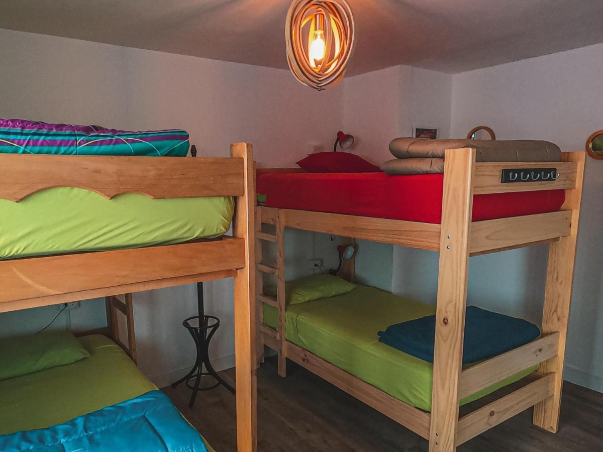Alpes Lima Kennedy Hostel エクステリア 写真